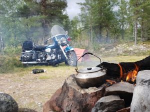 Kaffepanna lägereld fiskeresa 20200713 Distrikt F