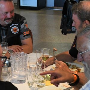 I förgrunden Krister Krüger och Sven Halldin. Göran Yankee Olsson och H-DCS president Robert Bodin bakom